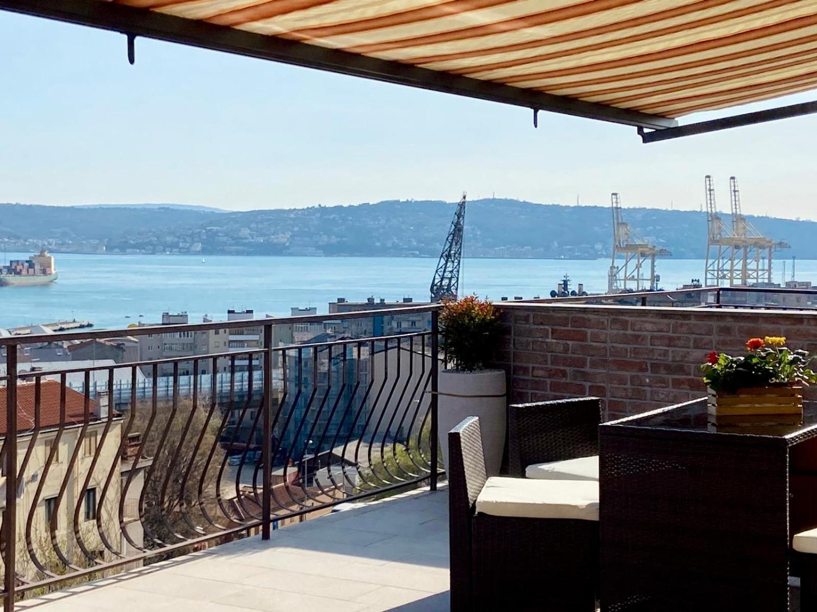 Il Dandy Appartamento Con Parcheggio Trieste Ngoại thất bức ảnh